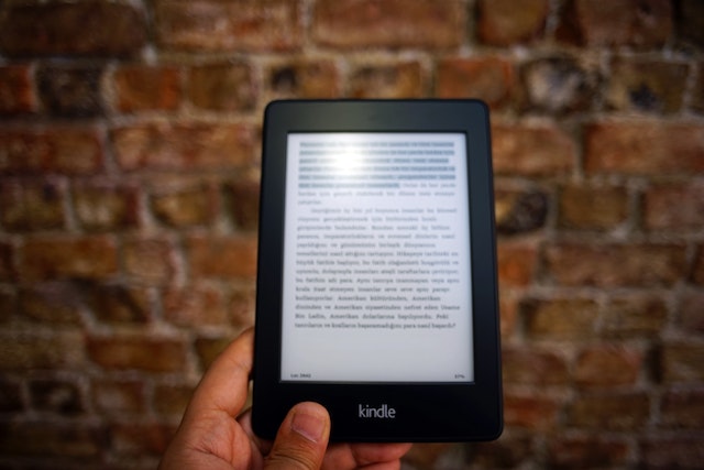 How to Change the Page Orientation on a Kindle Paperwhite